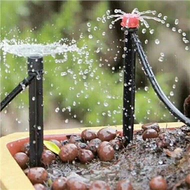 نظام الري بالتنقيط لري العشب